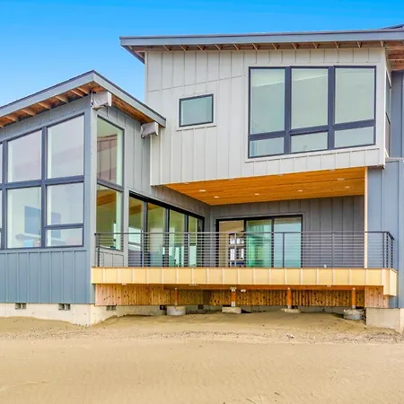 Day Beach House Villa